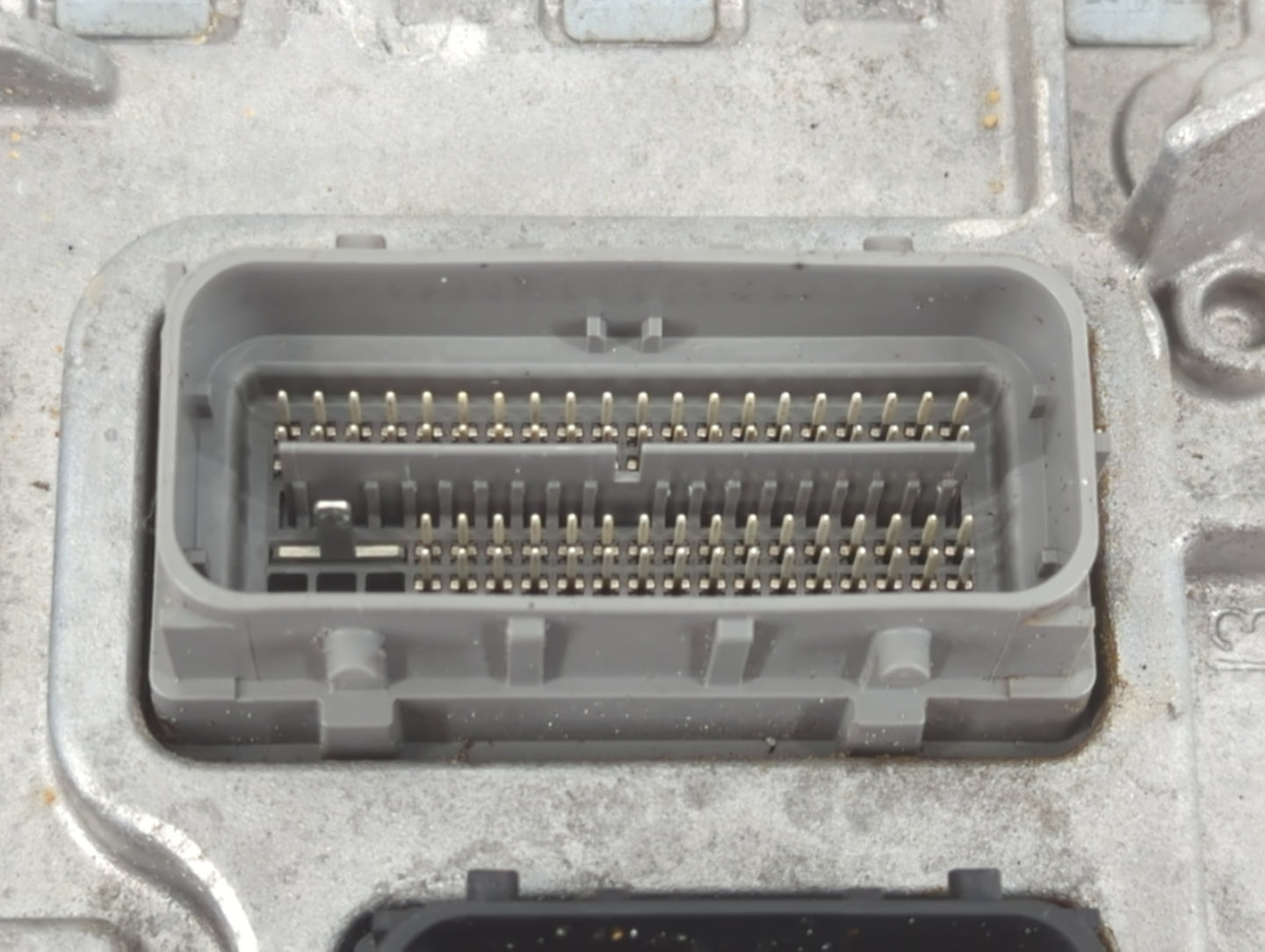 2020-2022 Chevrolet Equinox PCM Engine Control Computer ECU ECM PCU OEM P/N:12718932 Fits Fits 2020 2021 2022 OEM Used Auto 