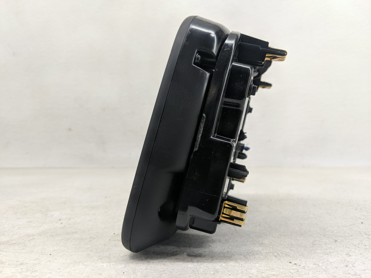 2022 Chevrolet Equinox Radio AM FM Cd Player Receiver Replacement Fits OEM Used Auto Parts - Oemusedautoparts1.com