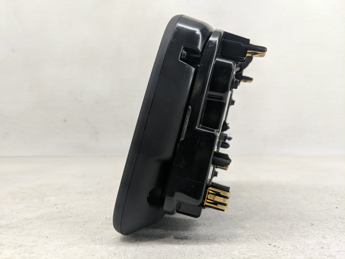 2022 Chevrolet Equinox Radio AM FM Cd Player Receiver Replacement Fits OEM Used Auto Parts - Oemusedautoparts1.com