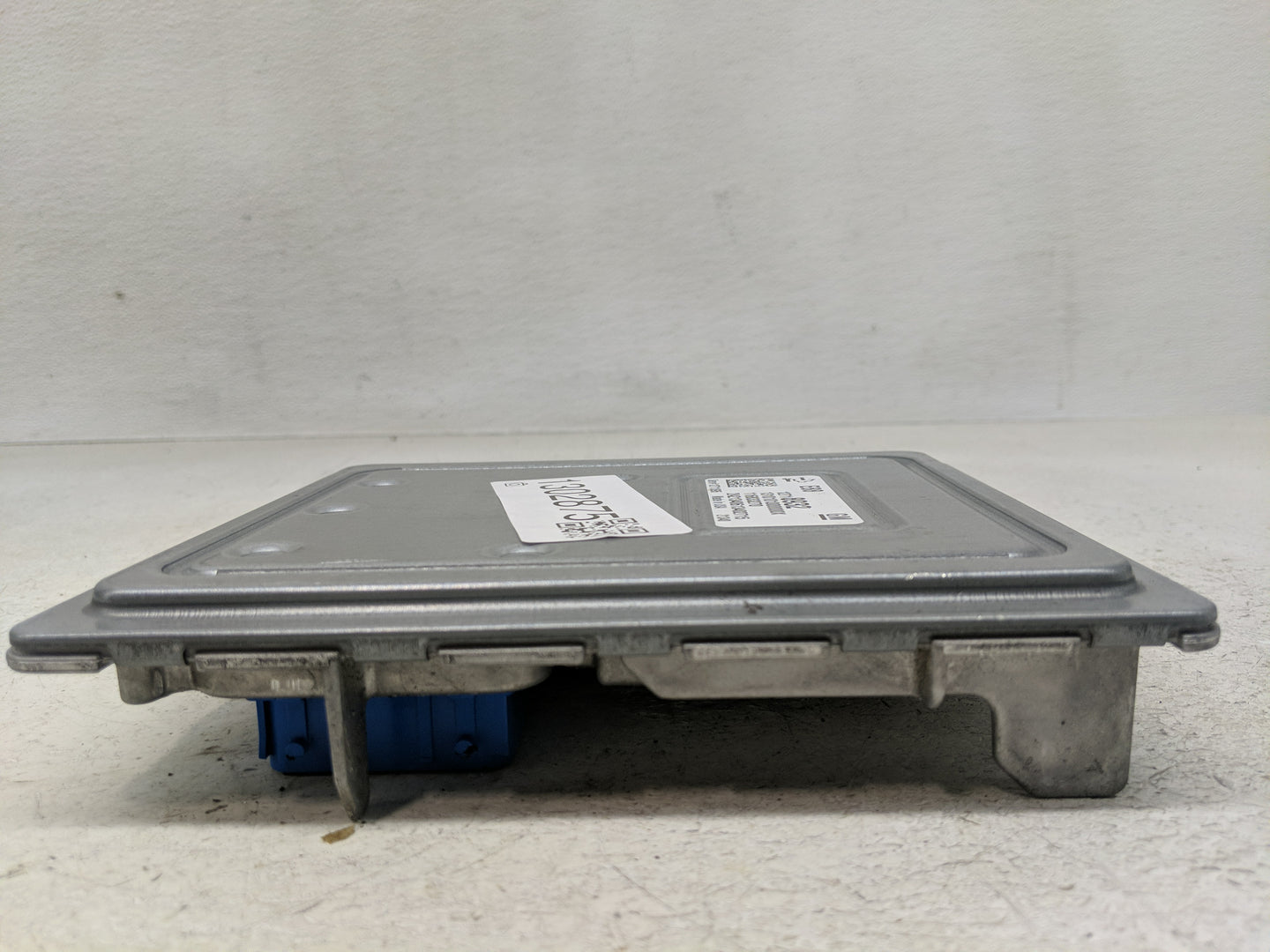 2020-2022 Chevrolet Equinox PCM Engine Control Computer ECU ECM PCU OEM P/N:12718932 Fits Fits 2020 2021 2022 OEM Used Auto 