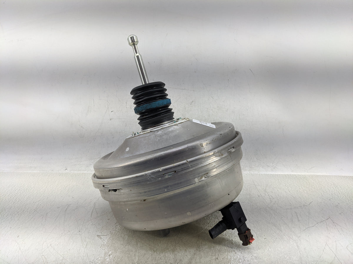 2018-2022 Chevrolet Equinox Power Brake Booster Oem 1382166 - Oemusedautoparts1.com