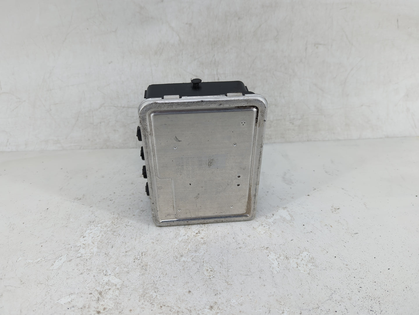 2020-2022 Chevrolet Equinox ABS Pump Control Module Replacement P/N:84875566 806052304, 2450402000000X Fits Fits 2020 2021 2