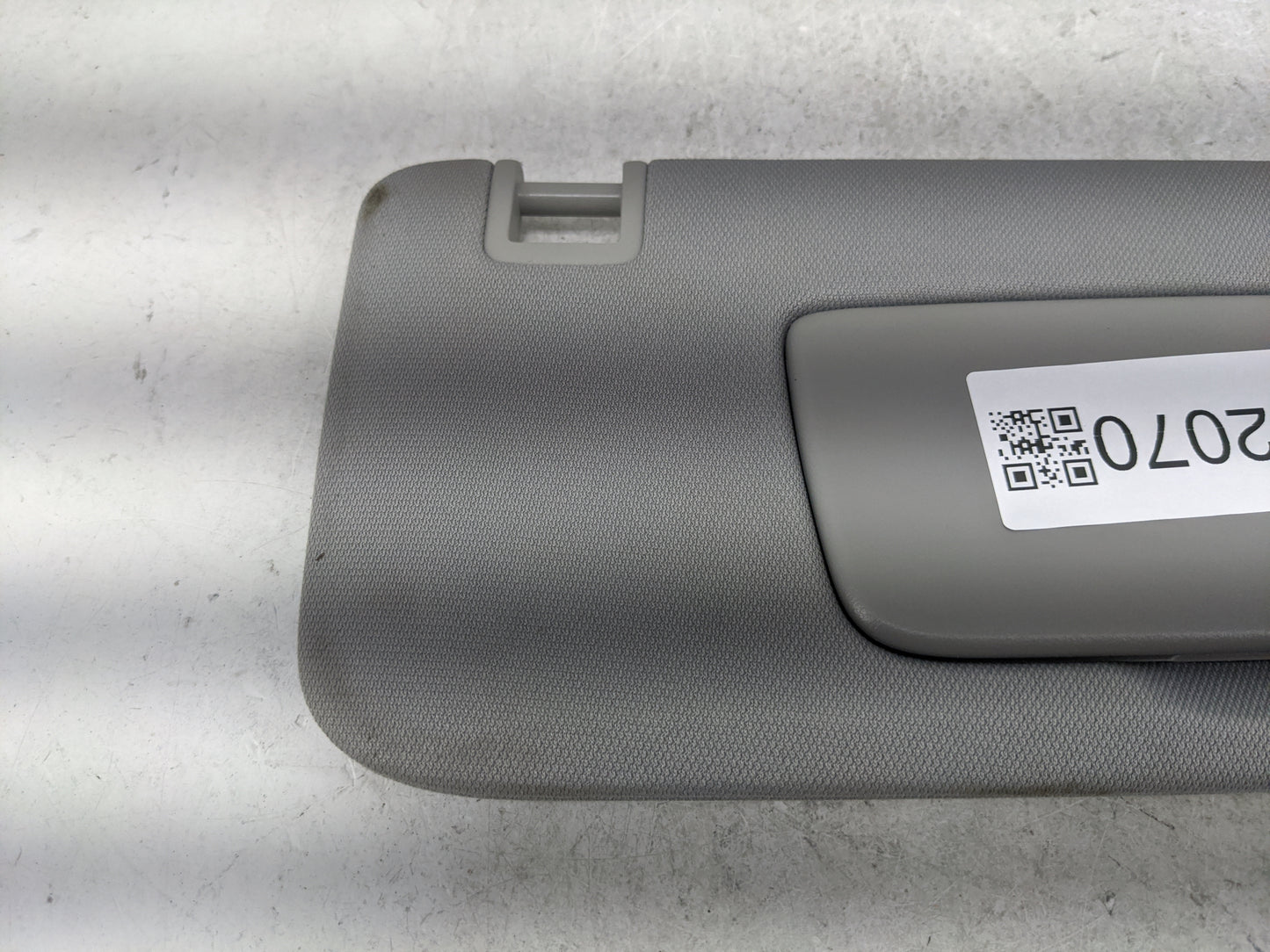 2020-2022 Chevrolet Equinox Sun Visor Shade Replacement Passenger Right Mirror Fits Fits 2020 2021 2022 OEM Used Auto Parts 