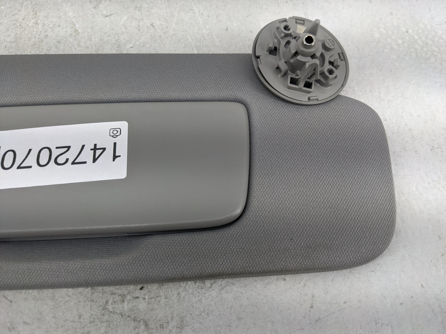 2020-2022 Chevrolet Equinox Sun Visor Shade Replacement Passenger Right Mirror Fits Fits 2020 2021 2022 OEM Used Auto Parts 