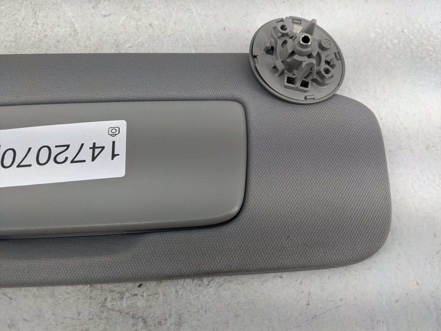 2020-2022 Chevrolet Equinox Sun Visor Shade Replacement Passenger Right Mirror Fits Fits 2020 2021 2022 OEM Used Auto Parts 