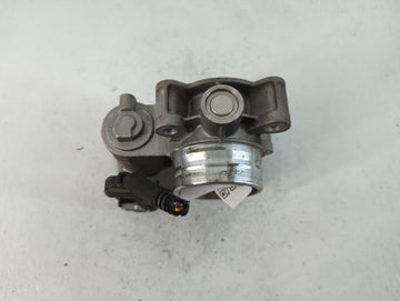 2018-2022 Chevrolet Equinox Throttle Body P/N:12671379AA Fits Fits 2016 2017 2018 2019 2020 2021 2022 OEM Used Auto Parts