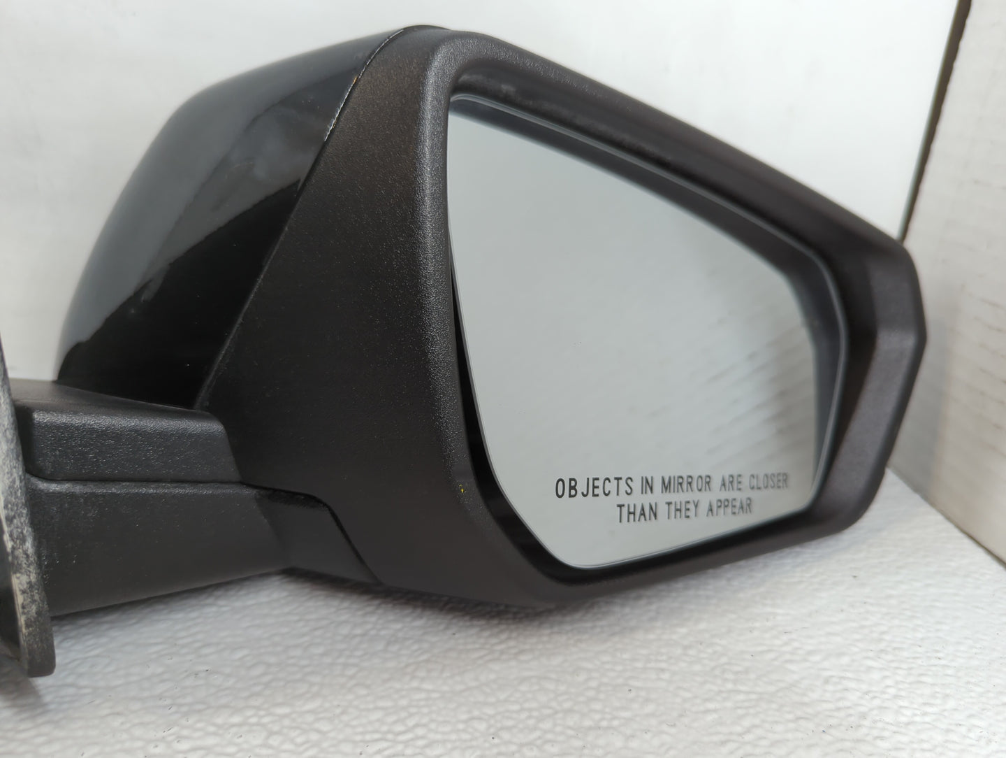 2022 Chevrolet Equinox Passenger Side View Mirror - Right Door Mirror OEM Used - Oemusedautoparts1.com