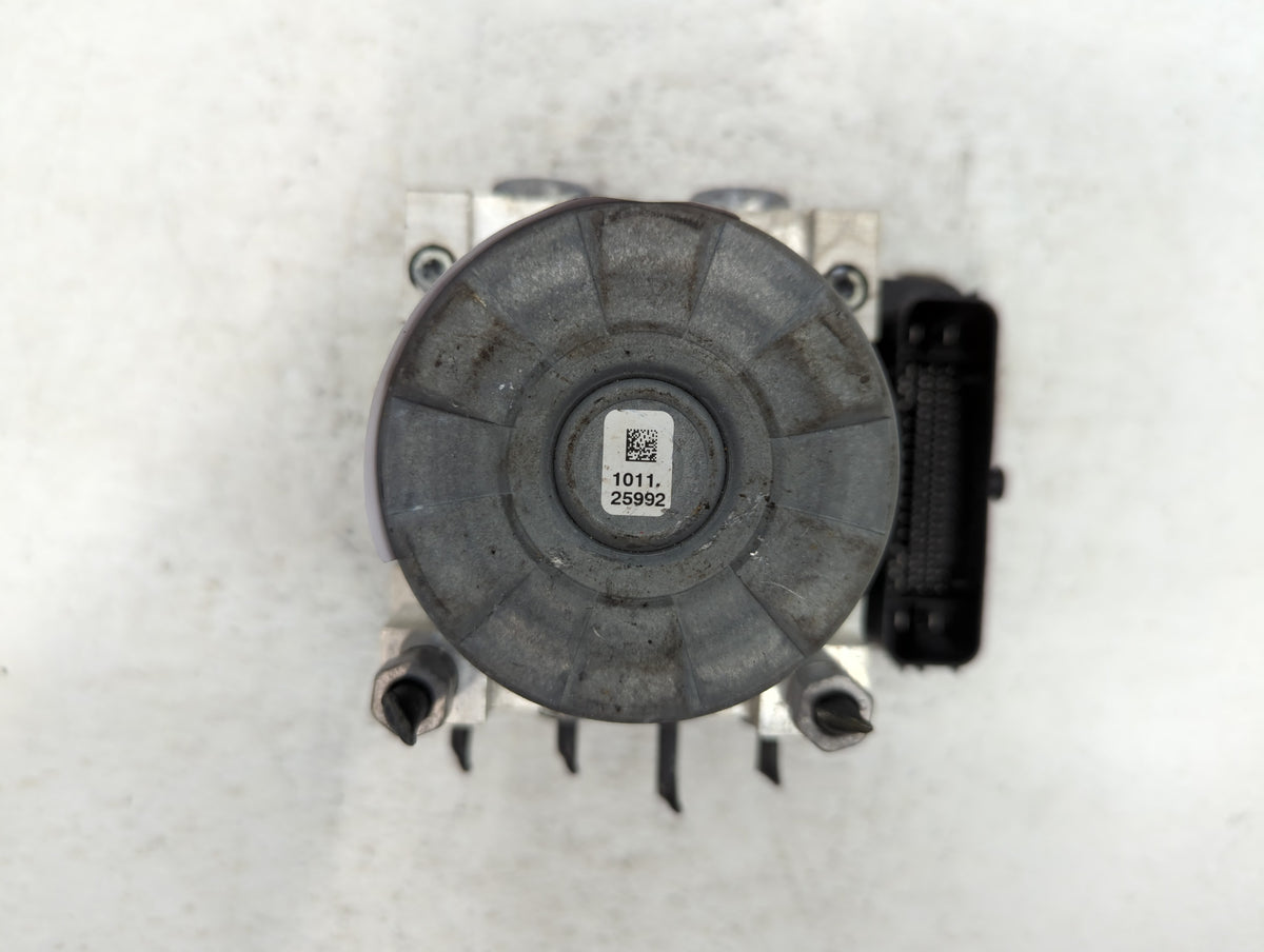 2020-2022 Chevrolet Equinox Anti-Lock Brake ABS Pump Module Actuator OEM P/N:84825144 Fits Fits 2020 2021 2022 OEM Used Auto
