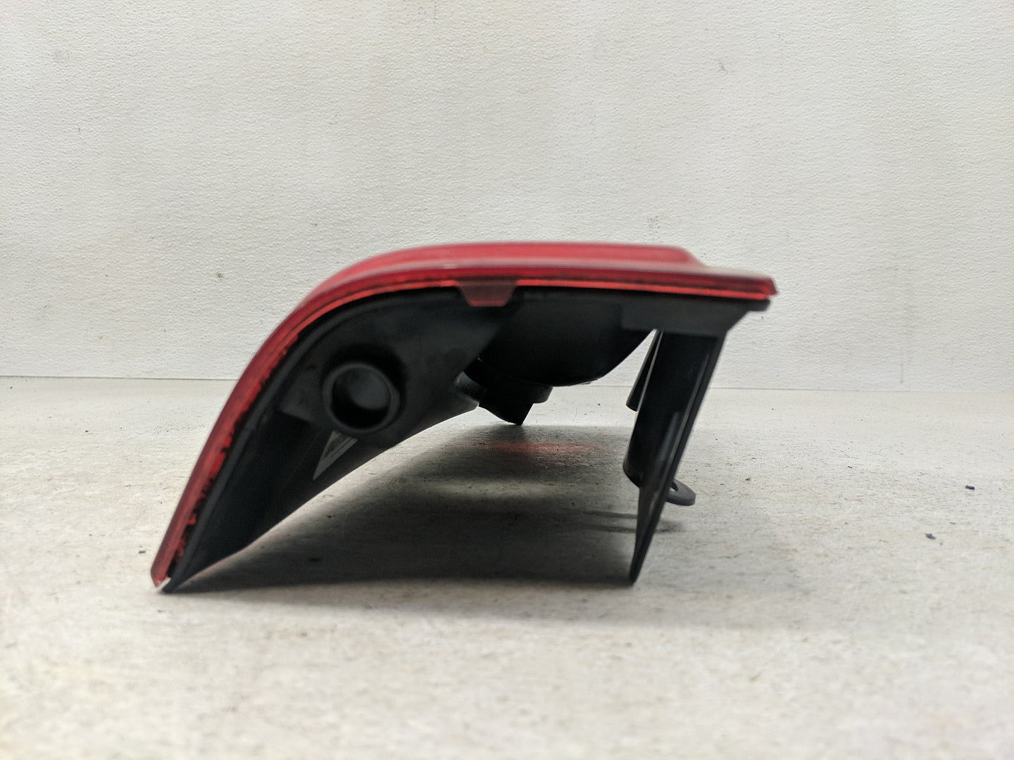 2003-2021 Chevrolet Express 2500 Tail Light Assembly Driver Left OEM P/N:25823028 Fits OEM Used Auto Parts - Oemusedautopart