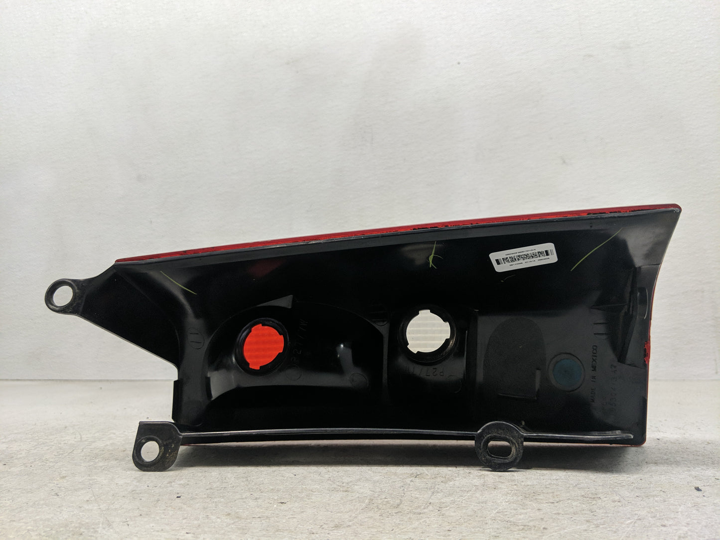 2003-2021 Chevrolet Express 2500 Tail Light Assembly Driver Left OEM P/N:25823028 Fits OEM Used Auto Parts - Oemusedautopart