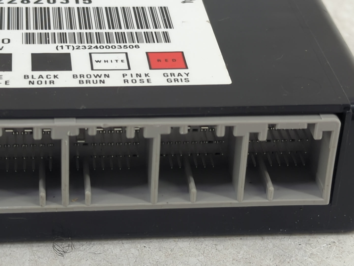 2013 Chevrolet Express 2500 Body Control Module Bcm Inner Cabin Fuse Box - Oemusedautoparts1.com
