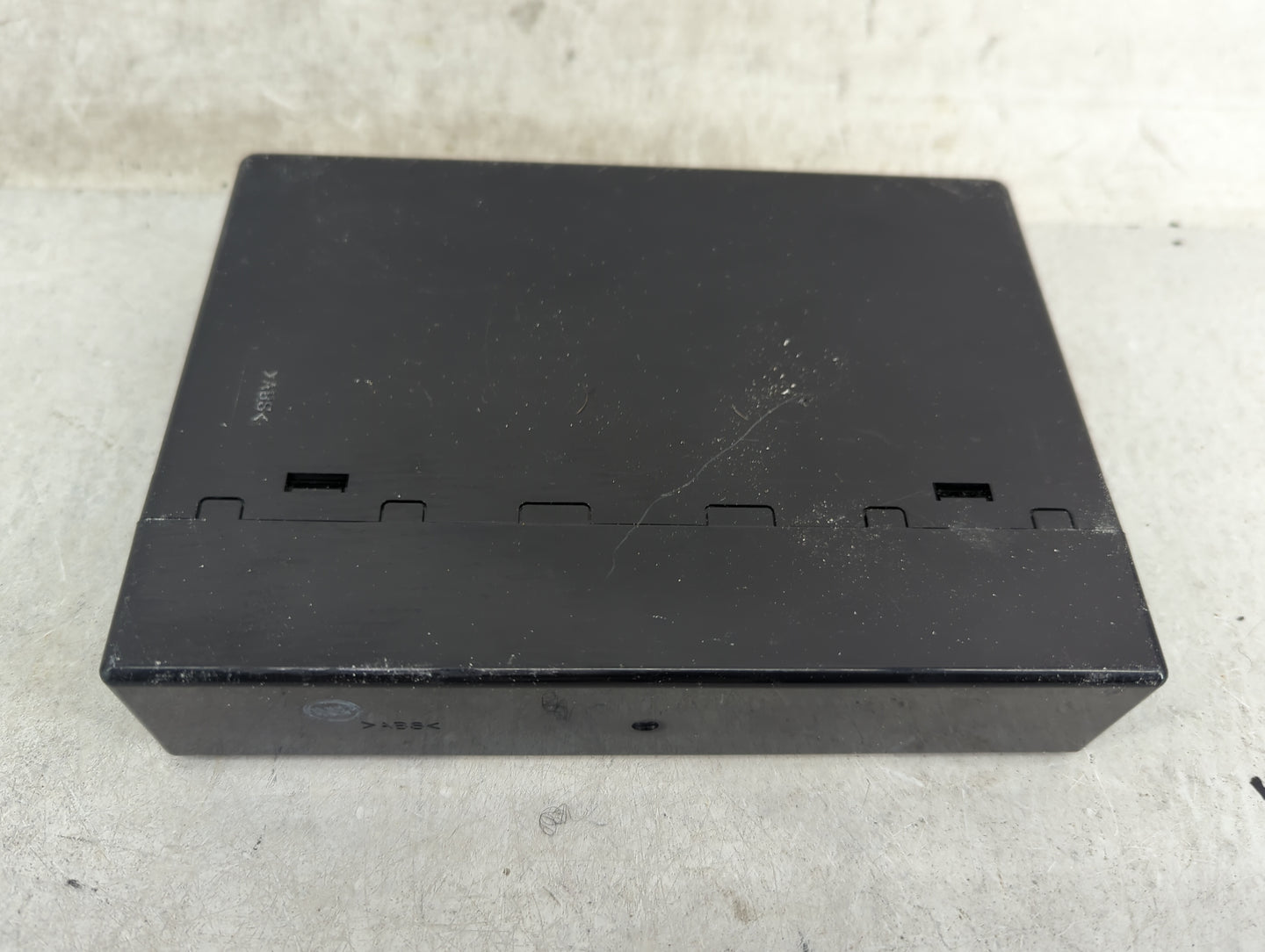 2013 Chevrolet Express 2500 Body Control Module Bcm Inner Cabin Fuse Box - Oemusedautoparts1.com