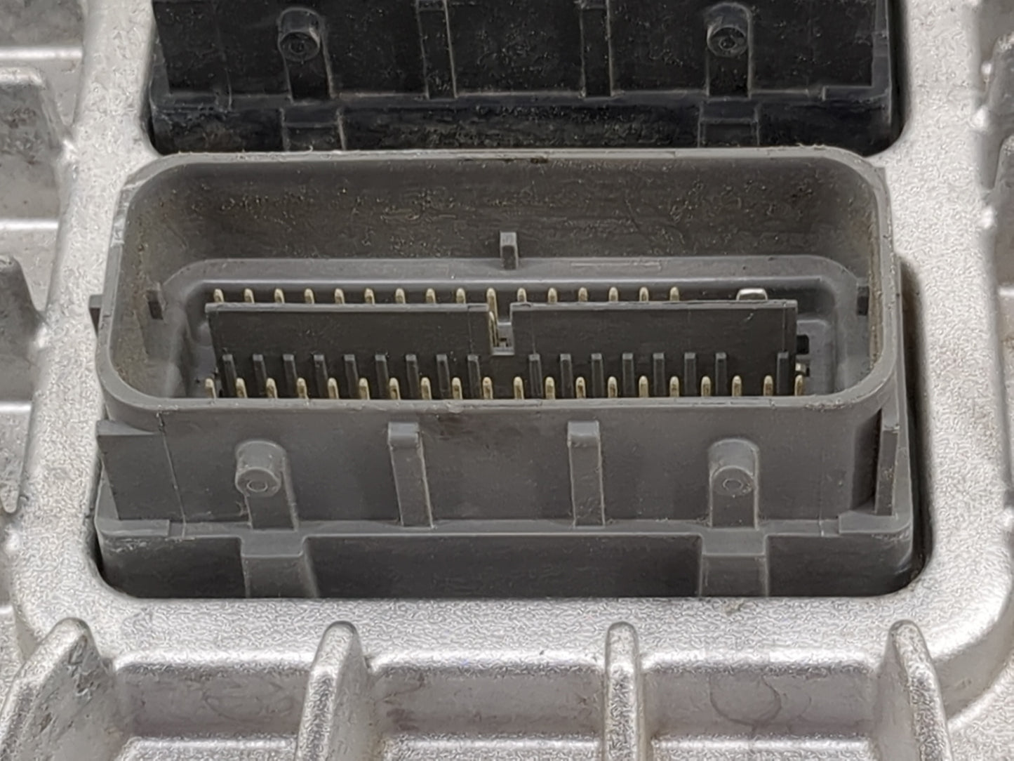2021 Chevrolet Express 2500 PCM Engine Control Computer ECU ECM PCU OEM P/N:12727101 12725133 Fits Fits 2019 2020 2022 OEM U