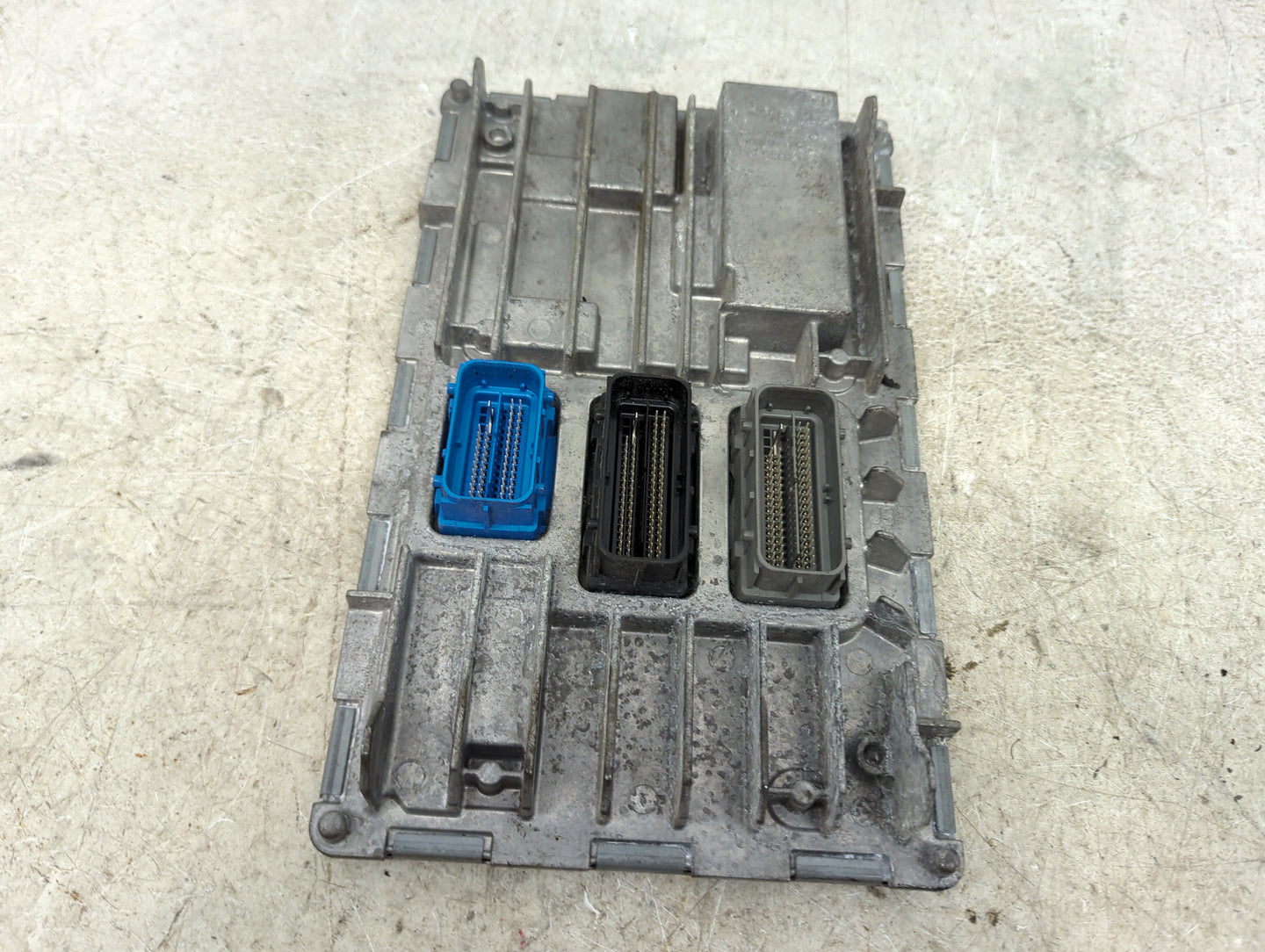 2021 Chevrolet Express 2500 PCM Engine Control Computer ECU ECM PCU OEM P/N:12727101 12725133, 116833270 Fits Fits 2019 2020
