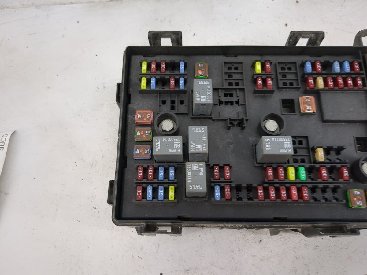 2021 Chevrolet Express 2500 Fusebox Fuse Box Panel Relay Module P/N:13500114 85104053, 85114017 Fits OEM Used Auto Parts - O