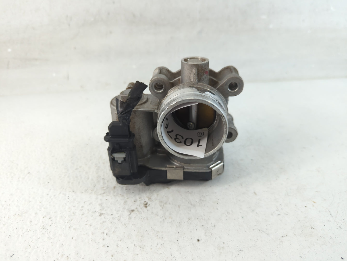2016-2021 Chevrolet Malibu Throttle Body P/N:12671379AA Fits Fits 2016 2017 2018 2019 2020 2021 2022 OEM Used Auto Parts - O