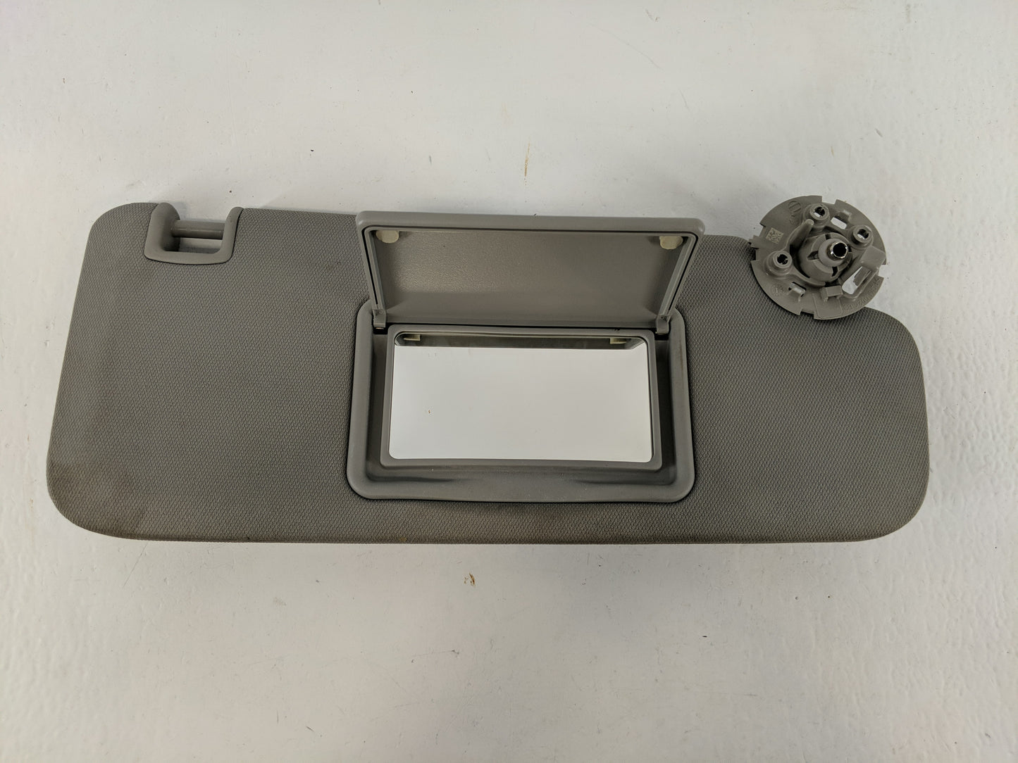 2016-2021 Chevrolet Malibu Sun Visor Shade Replacement Passenger Right Mirror Fits Fits 2016 2017 2018 2019 2020 2021 OEM Us