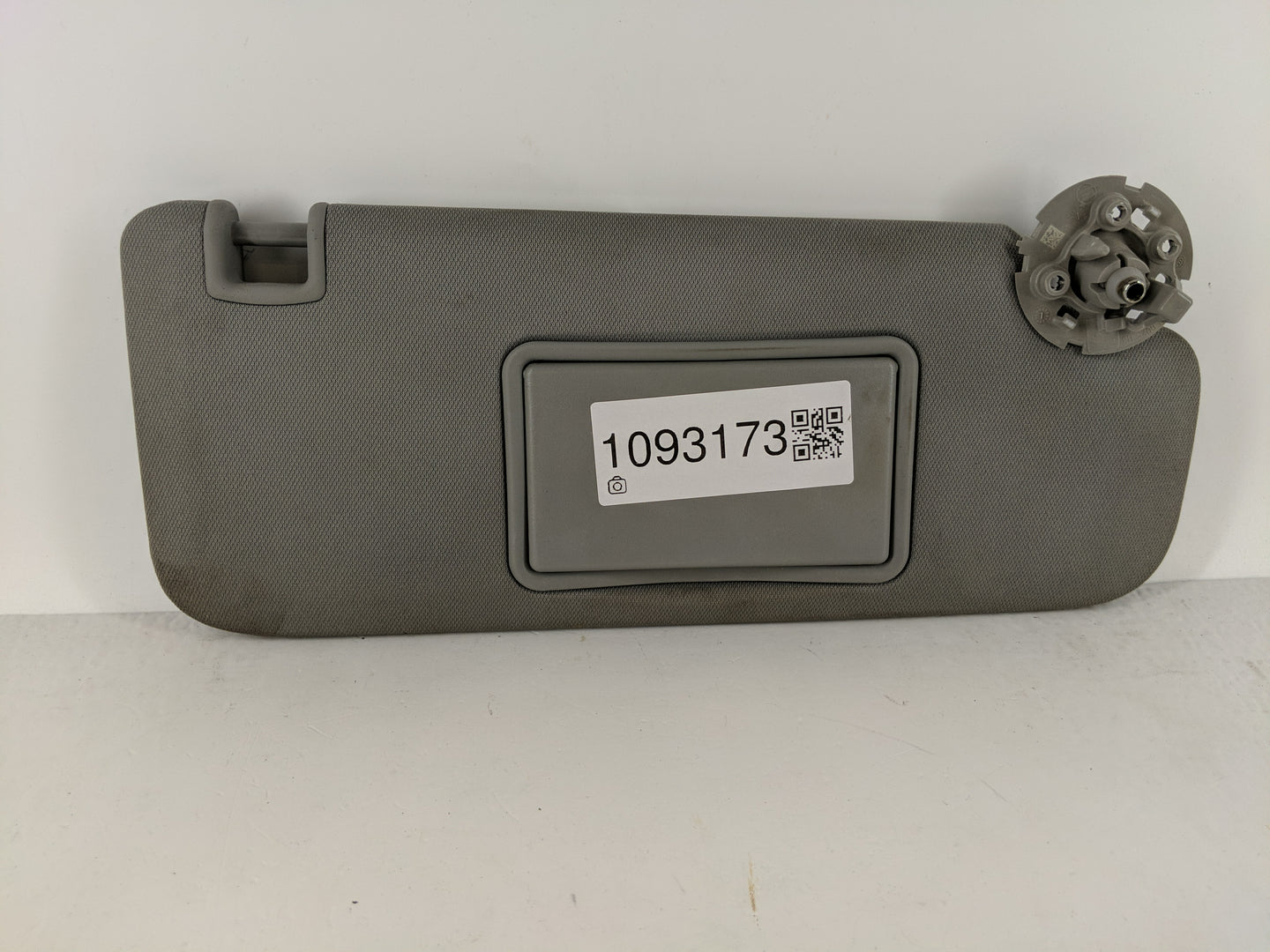 2016-2021 Chevrolet Malibu Sun Visor Shade Replacement Passenger Right Mirror Fits Fits 2016 2017 2018 2019 2020 2021 OEM Us