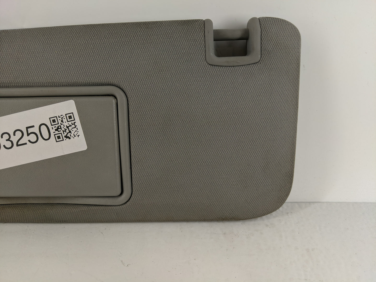 2016-2021 Chevrolet Malibu Sun Visor Shade Replacement Driver Left Mirror Fits Fits 2016 2017 2018 2019 2020 2021 OEM Used A