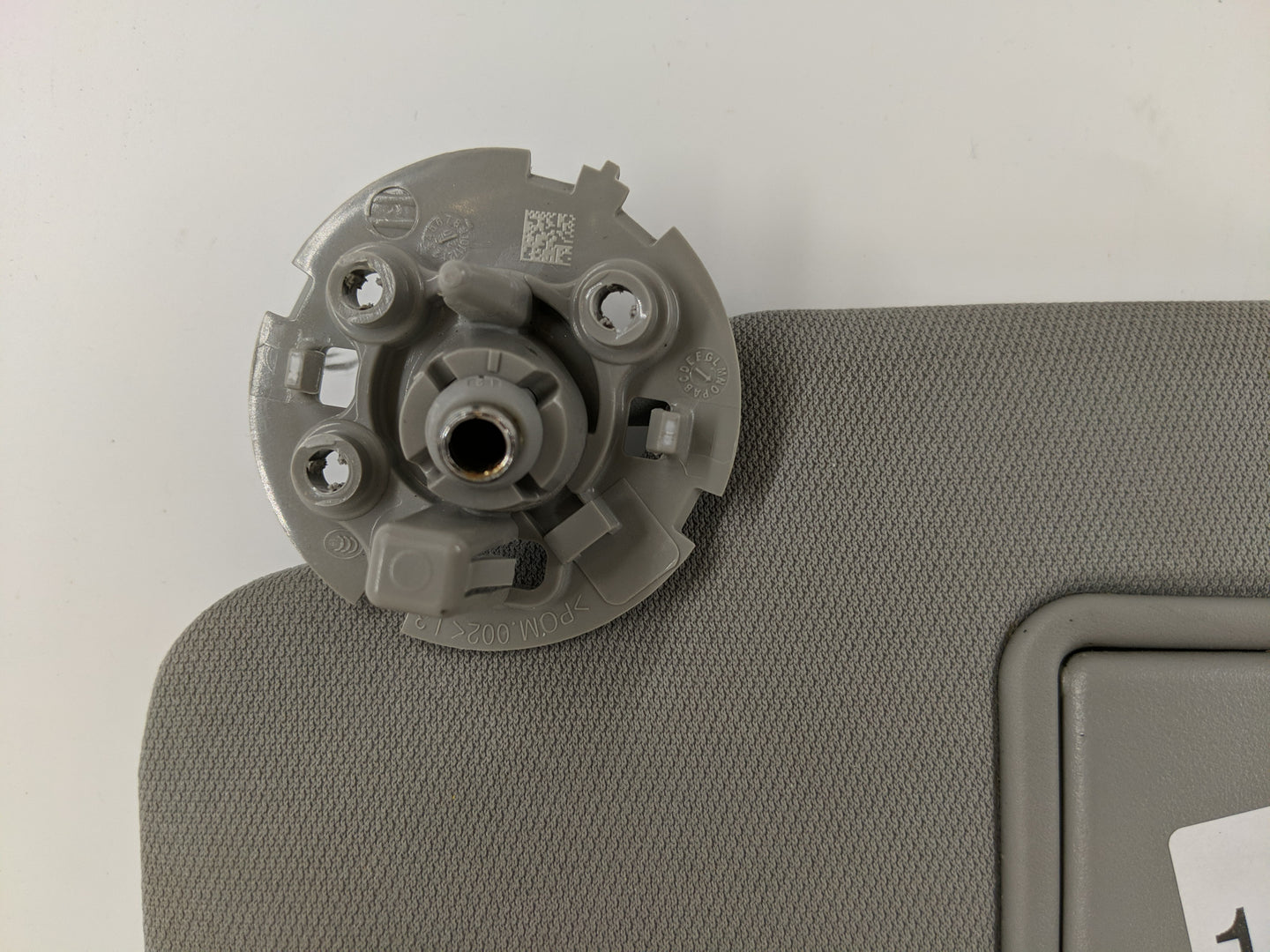 2016-2021 Chevrolet Malibu Sun Visor Shade Replacement Driver Left Mirror Fits Fits 2016 2017 2018 2019 2020 2021 OEM Used A