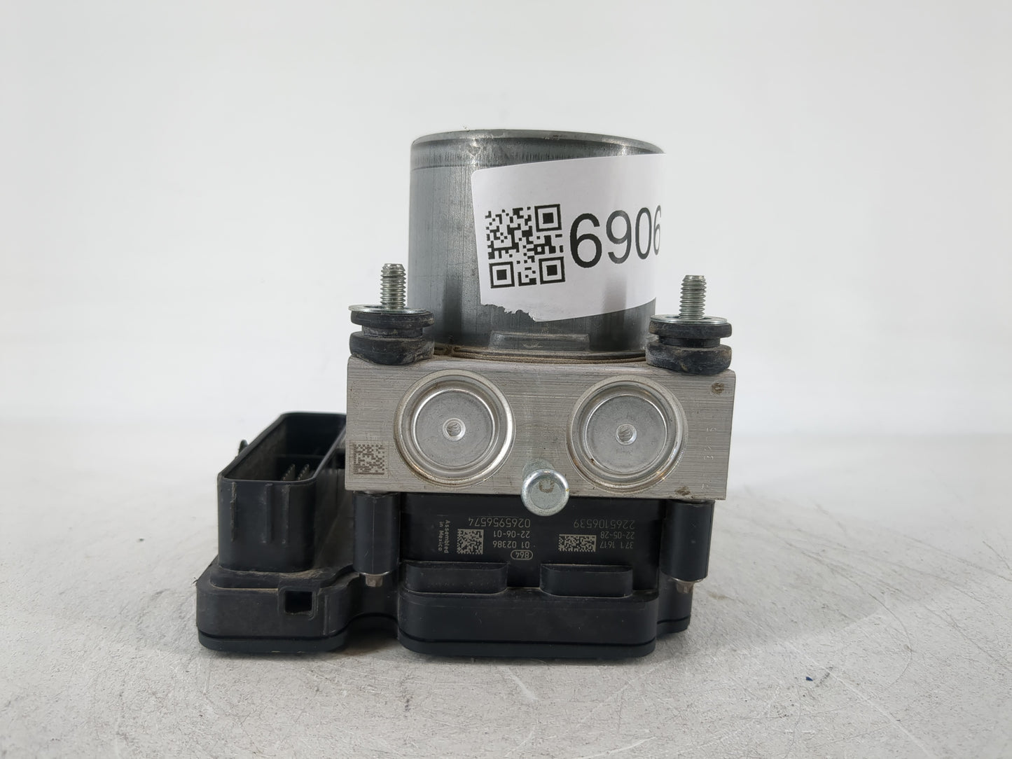 2019-2021 Chevrolet Malibu ABS Pump Control Module Replacement P/N:065055766 4277 6698 Fits Fits 2019 2020 2021 OEM Used Aut