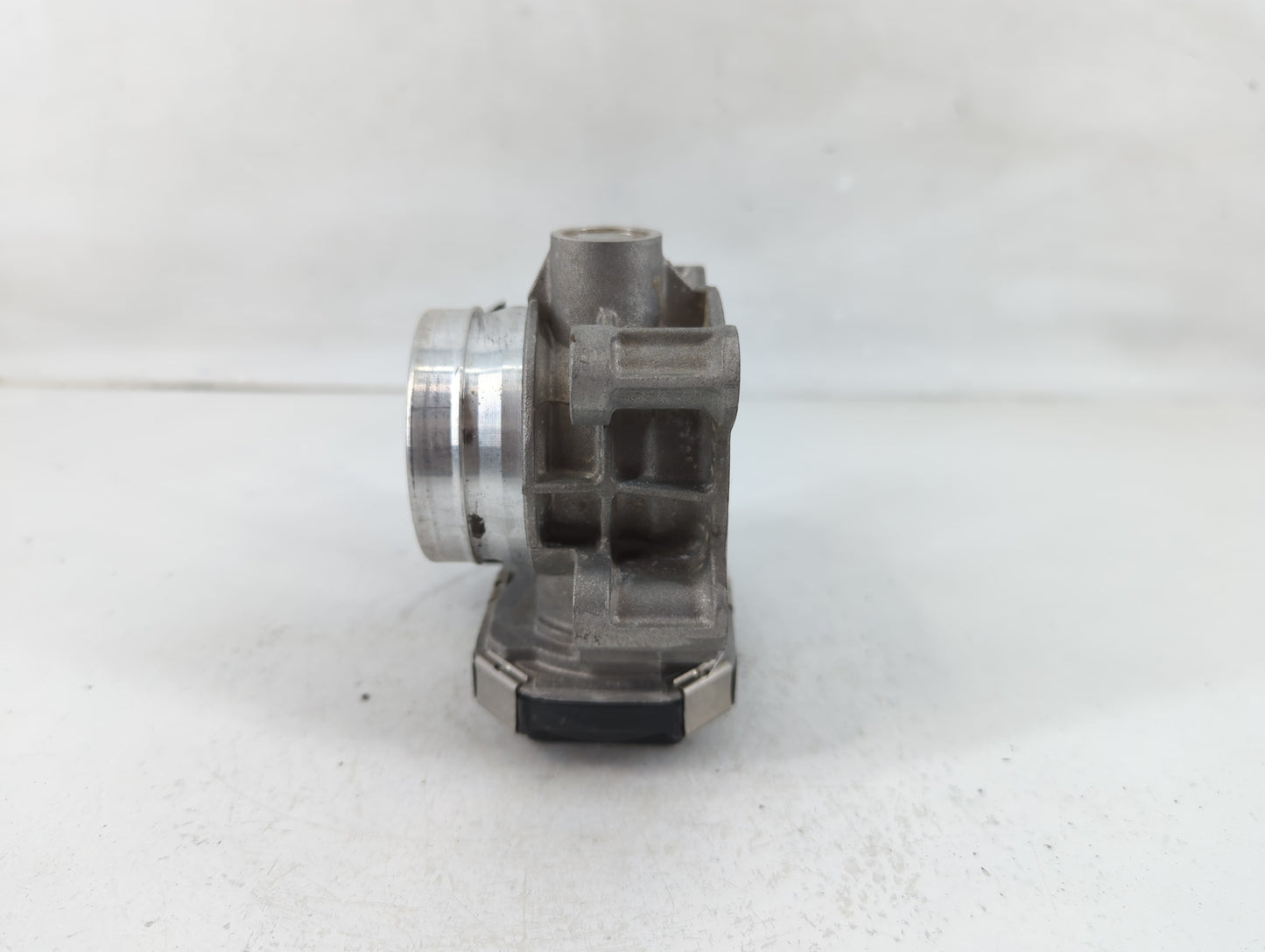 2016-2021 Chevrolet Malibu Throttle Body P/N:12671379AA Fits Fits 2016 2017 2018 2019 2020 2021 2022 OEM Used Auto Parts - O