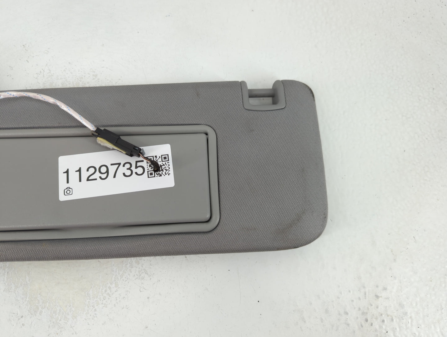 2016-2021 Chevrolet Malibu Sun Visor Shade Replacement Driver Left Mirror Fits Fits 2016 2017 2018 2019 2020 2021 OEM Used A