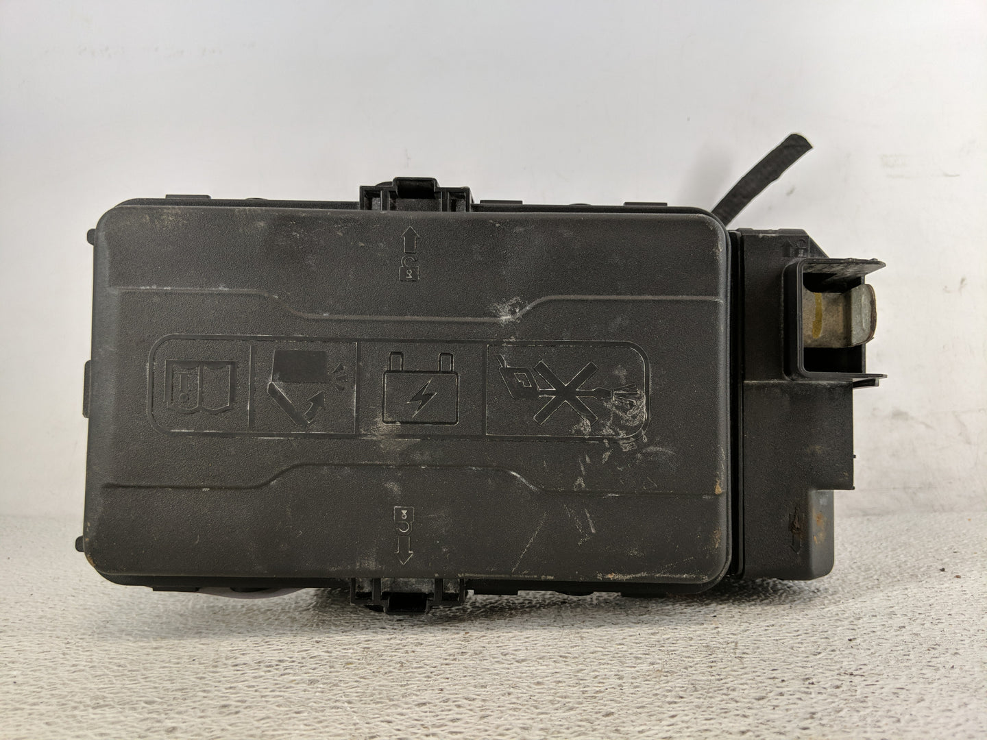 2022 Chevrolet Malibu Fusebox Fuse Box Panel Relay Module P/N:84950508 Fits OEM Used Auto Parts - Oemusedautoparts1.com