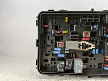 2022 Chevrolet Malibu Fusebox Fuse Box Panel Relay Module P/N:84950508 Fits OEM Used Auto Parts