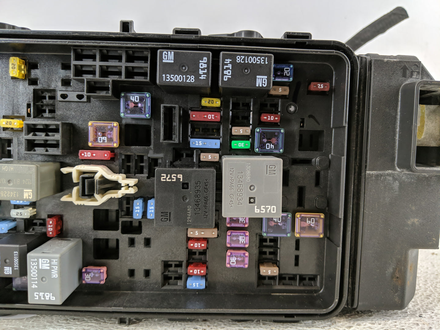 2022 Chevrolet Malibu Fusebox Fuse Box Panel Relay Module P/N:84950508 Fits OEM Used Auto Parts - Oemusedautoparts1.com