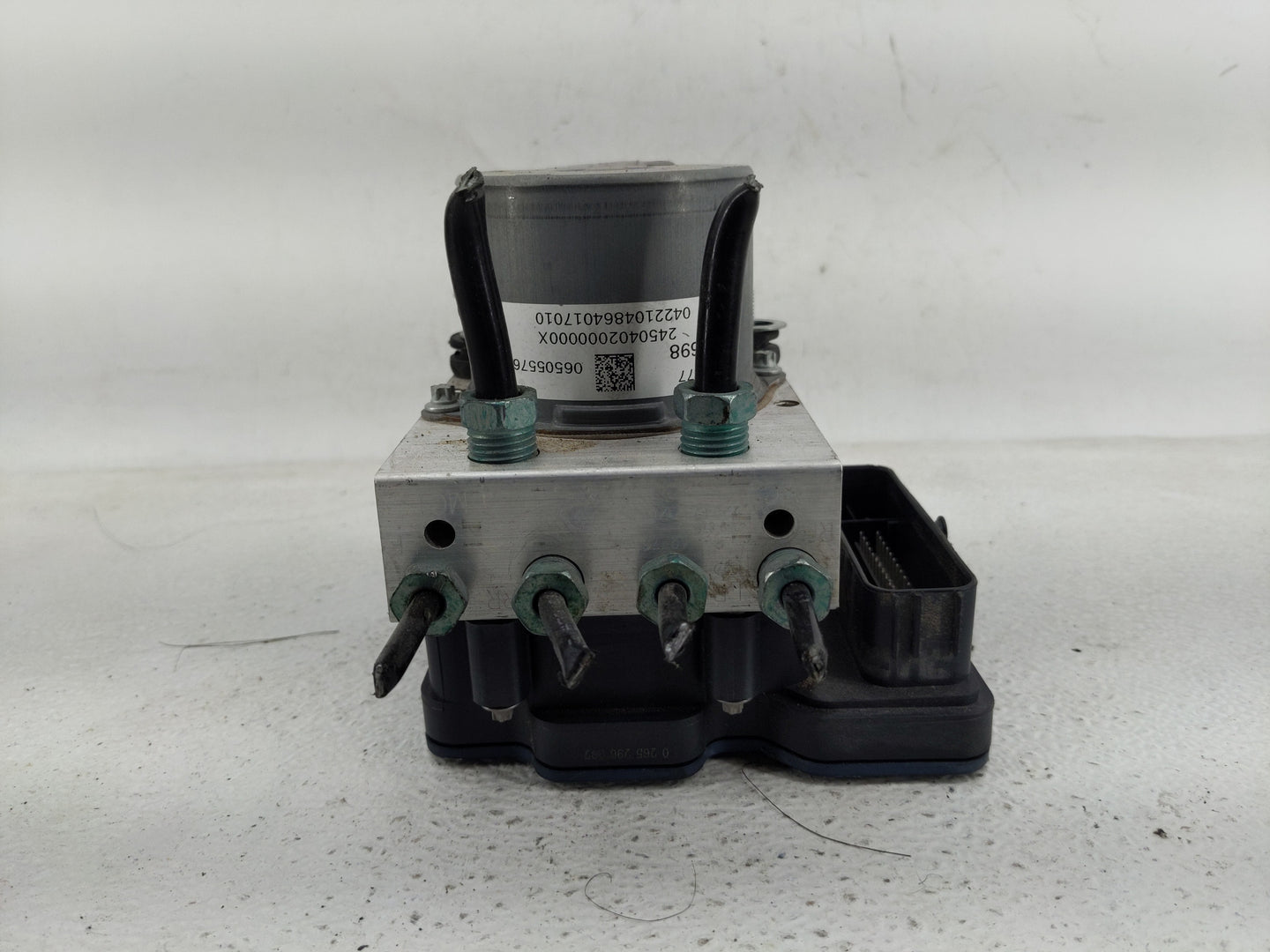 2019-2021 Chevrolet Malibu ABS Pump Control Module Replacement P/N:0650557 Fits Fits 2019 2020 2021 OEM Used Auto Parts - Oe