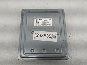 2020-2021 Chevrolet Malibu PCM Engine Control Computer ECU ECM PCU OEM P/N:116833270 12718932 Fits Fits 2020 2021 2022 OEM U