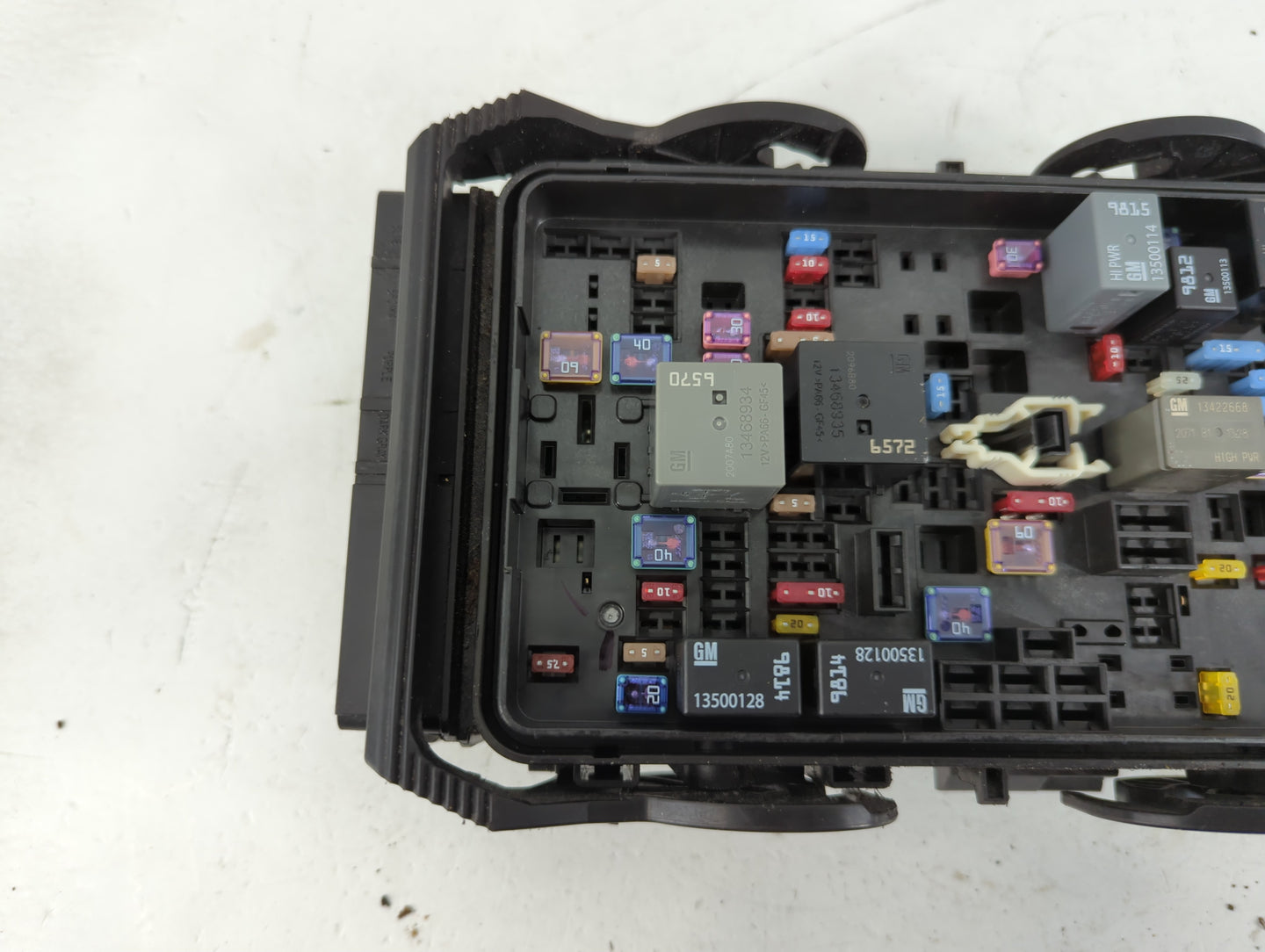 2022 Chevrolet Malibu Fusebox Fuse Box Panel Relay Module P/N:84950508 Fits OEM Used Auto Parts - Oemusedautoparts1.com