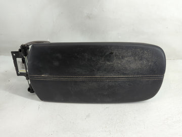 2022 Chevrolet Malibu Center Console Armrest Cover Lid P/N:1251040 Fits OEM Used Auto Parts - Oemusedautoparts1.com