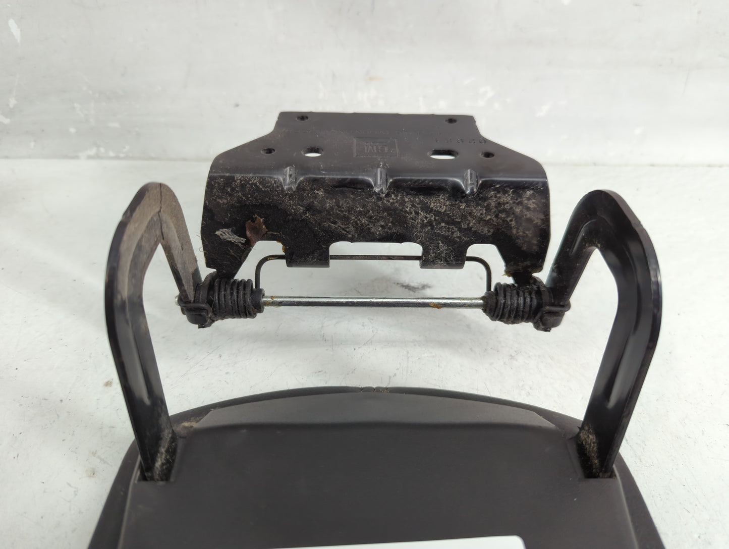 2022 Chevrolet Malibu Center Console Armrest Cover Lid P/N:1251040 Fits OEM Used Auto Parts - Oemusedautoparts1.com
