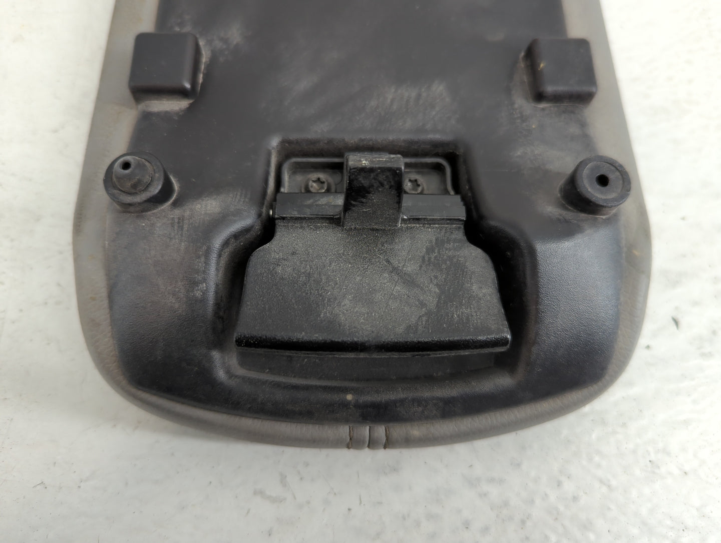 2022 Chevrolet Malibu Center Console Armrest Cover Lid P/N:02329B Fits OEM Used Auto Parts - Oemusedautoparts1.com