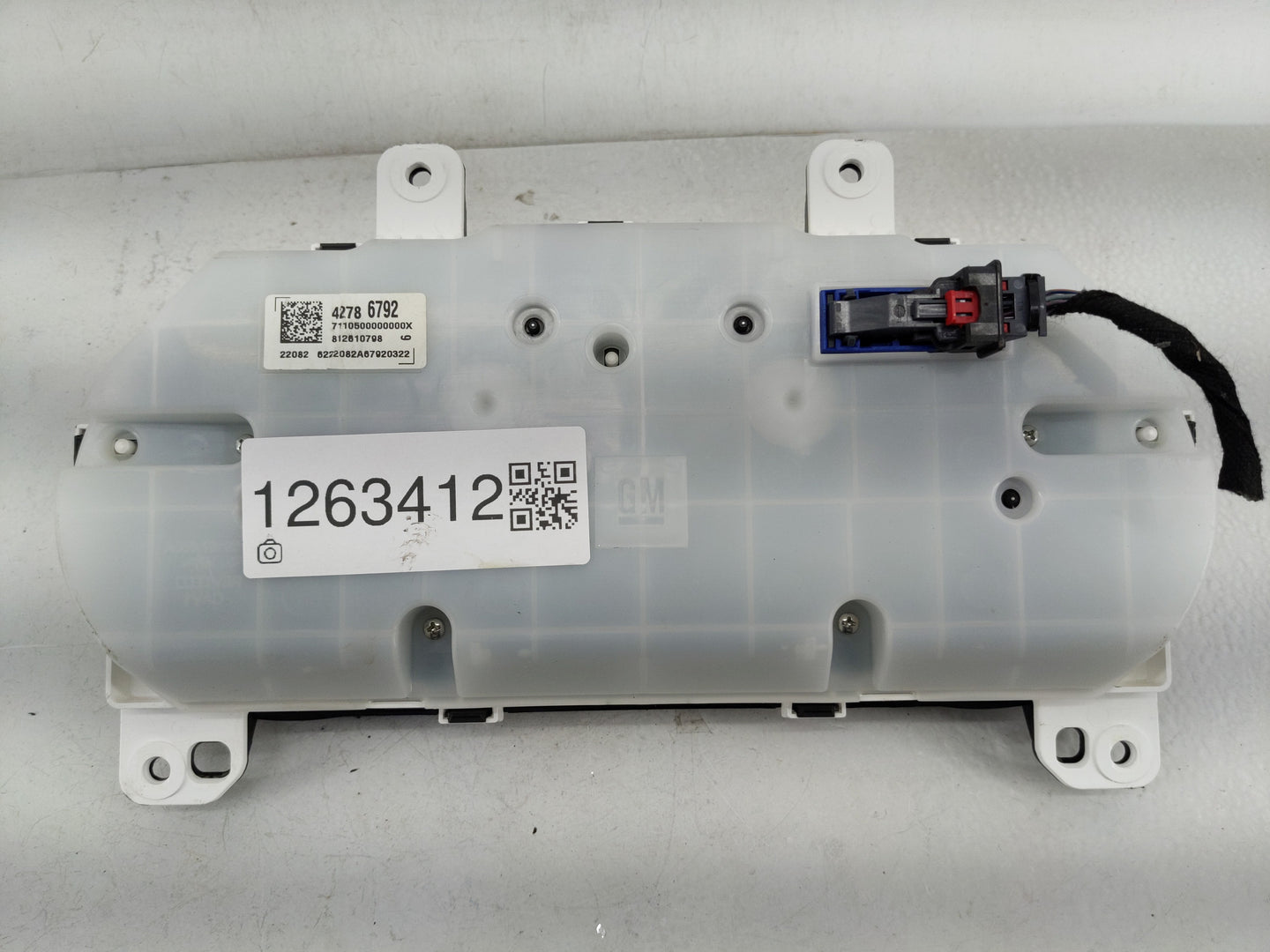 2022 Chevrolet Malibu Instrument Cluster Speedometer Gauges P/N:42786792 Fits OEM Used Auto Parts - Oemusedautoparts1.com