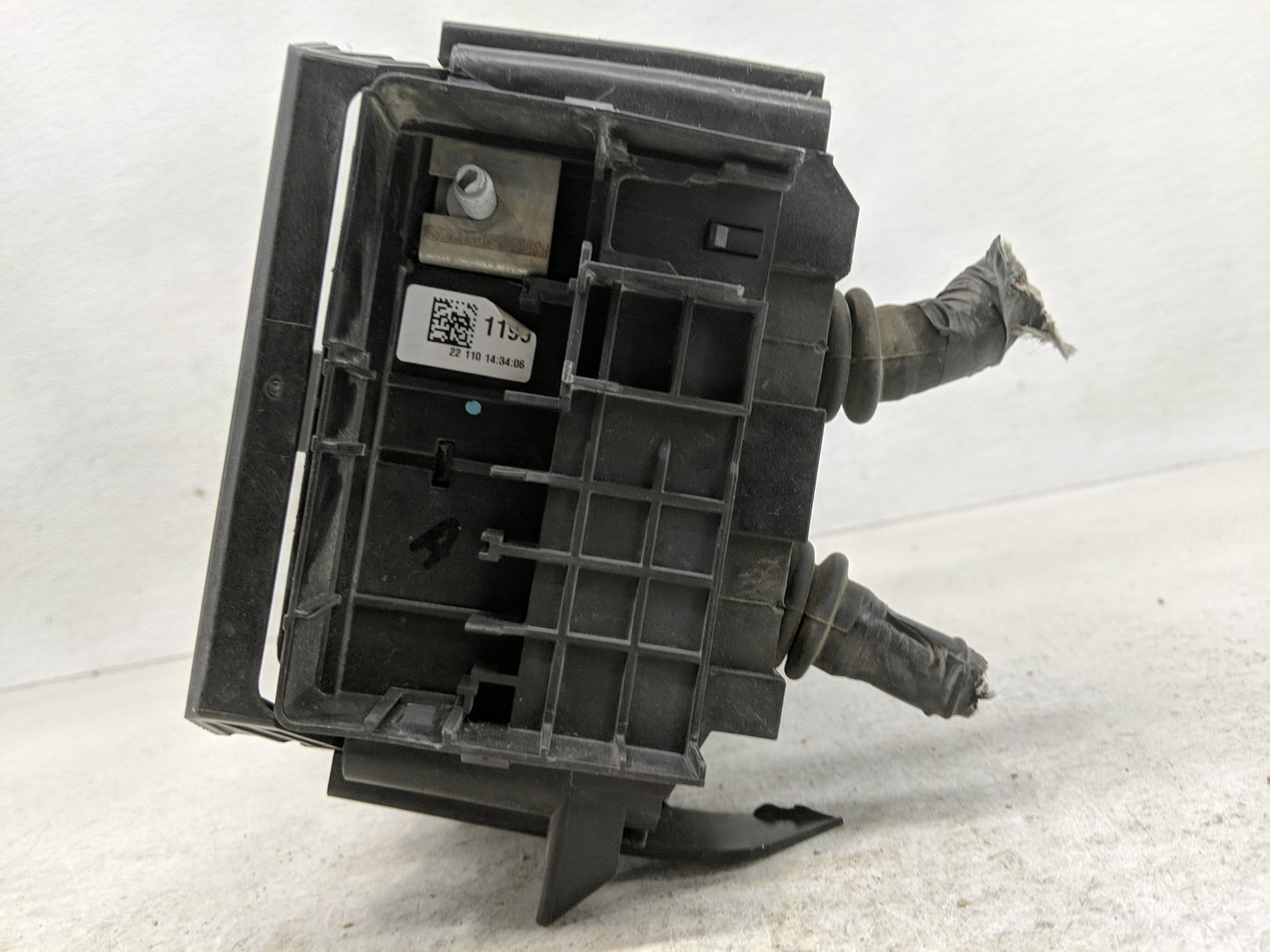 2022 Chevrolet Malibu Fusebox Fuse Box Panel Relay Module P/N:84950508 Fits OEM Used Auto Parts - Oemusedautoparts1.com