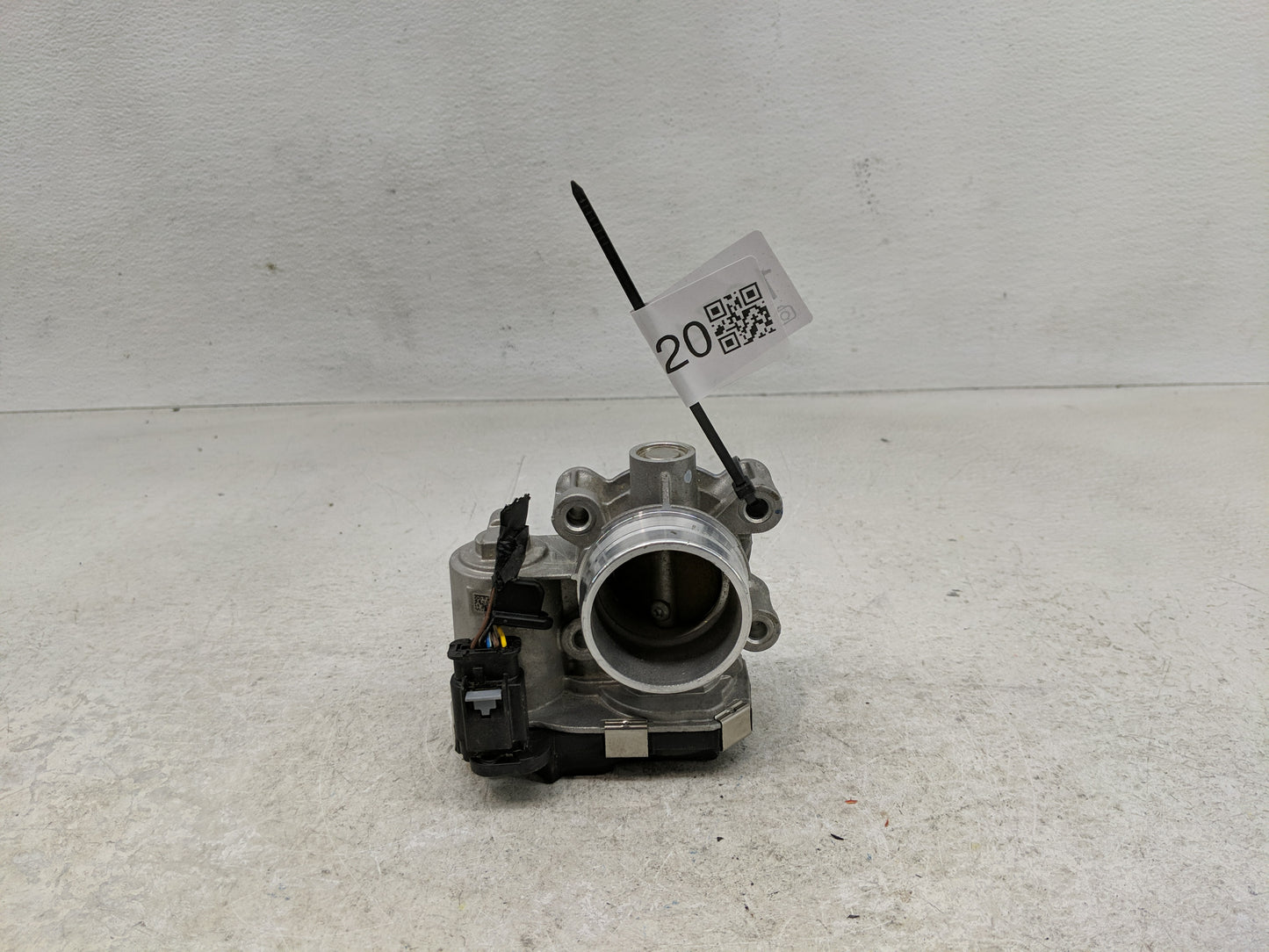 2016-2021 Chevrolet Malibu Throttle Body Fits Fits 2016 2017 2018 2019 2020 2021 2022 OEM Used Auto Parts - Oemusedautoparts