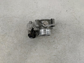 2016-2021 Chevrolet Malibu Throttle Body Fits Fits 2016 2017 2018 2019 2020 2021 2022 OEM Used Auto Parts