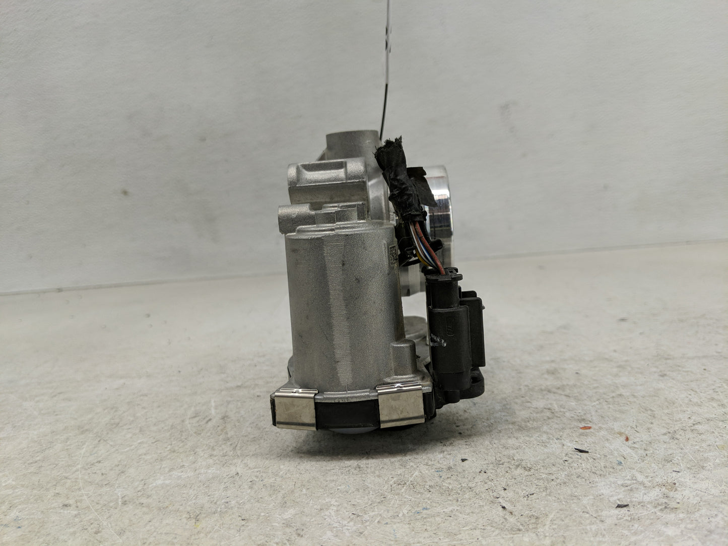 2016-2021 Chevrolet Malibu Throttle Body Fits Fits 2016 2017 2018 2019 2020 2021 2022 OEM Used Auto Parts - Oemusedautoparts