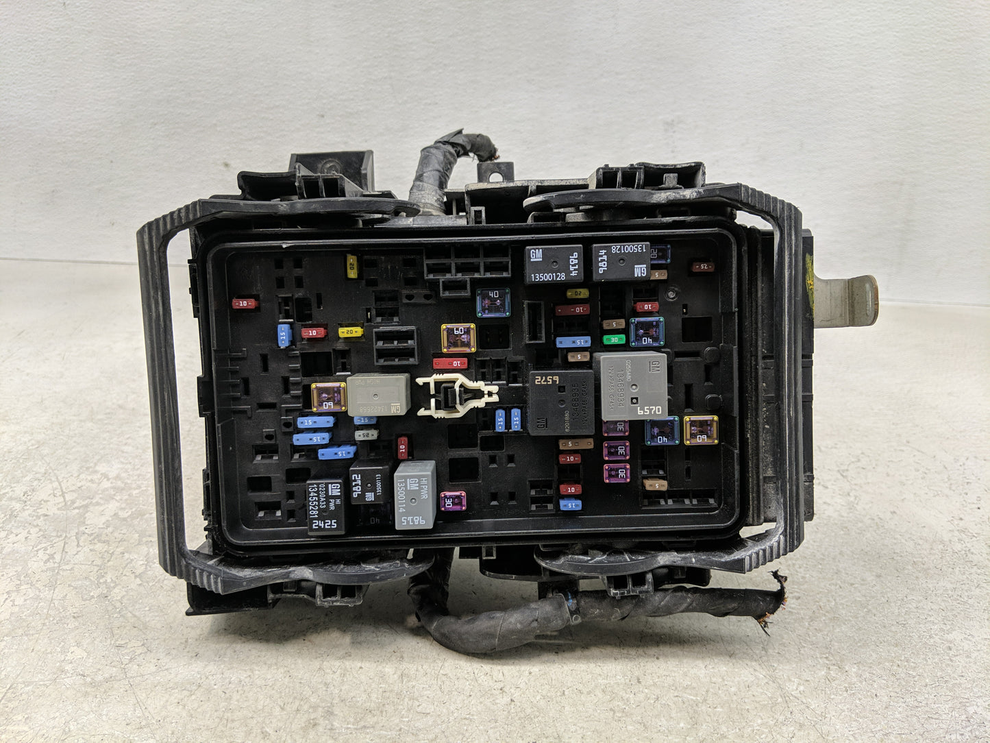 2022 Chevrolet Malibu Fusebox Fuse Box Panel Relay Module P/N:84950508 Fits OEM Used Auto Parts - Oemusedautoparts1.com