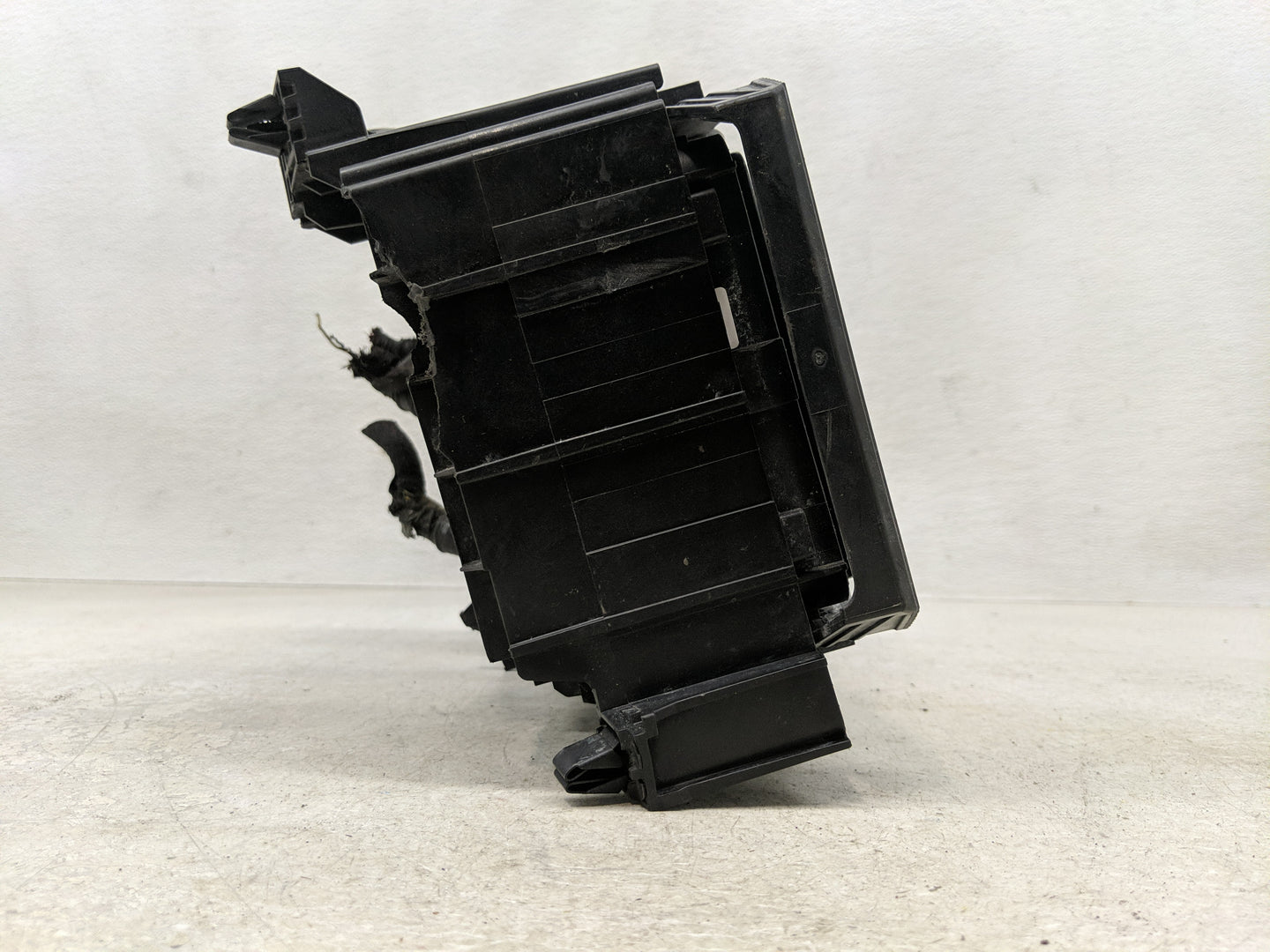 2022 Chevrolet Malibu Fusebox Fuse Box Panel Relay Module P/N:84950508 Fits OEM Used Auto Parts - Oemusedautoparts1.com