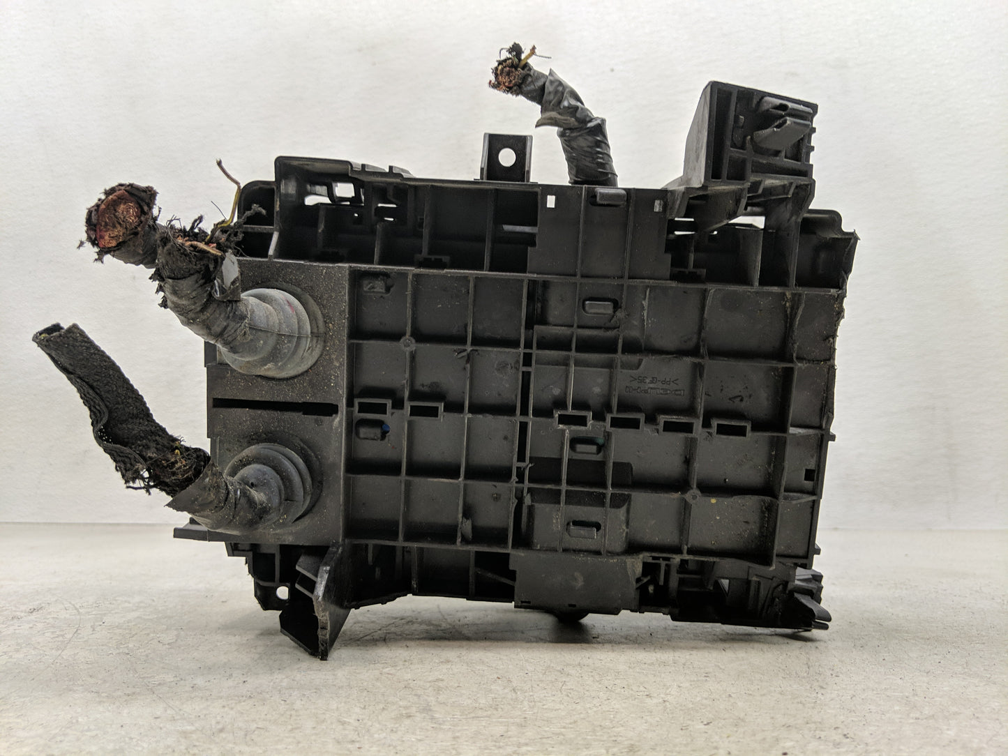 2022 Chevrolet Malibu Fusebox Fuse Box Panel Relay Module P/N:84950508 Fits OEM Used Auto Parts - Oemusedautoparts1.com
