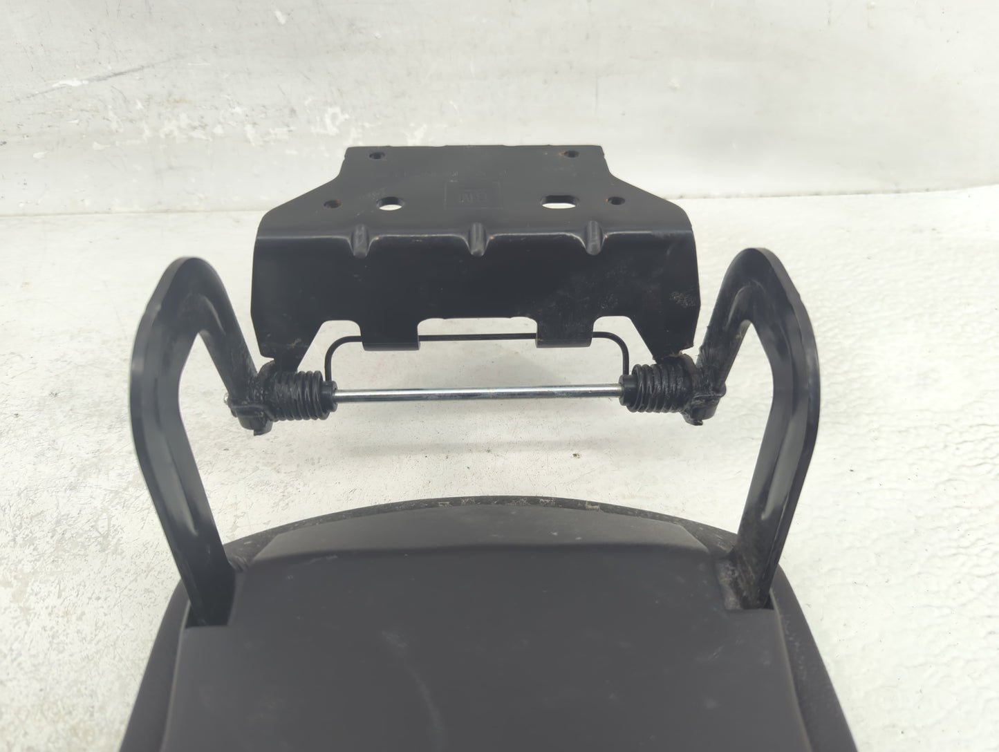 2022 Chevrolet Malibu Center Console Armrest Cover Lid P/N:1251040 Fits OEM Used Auto Parts - Oemusedautoparts1.com