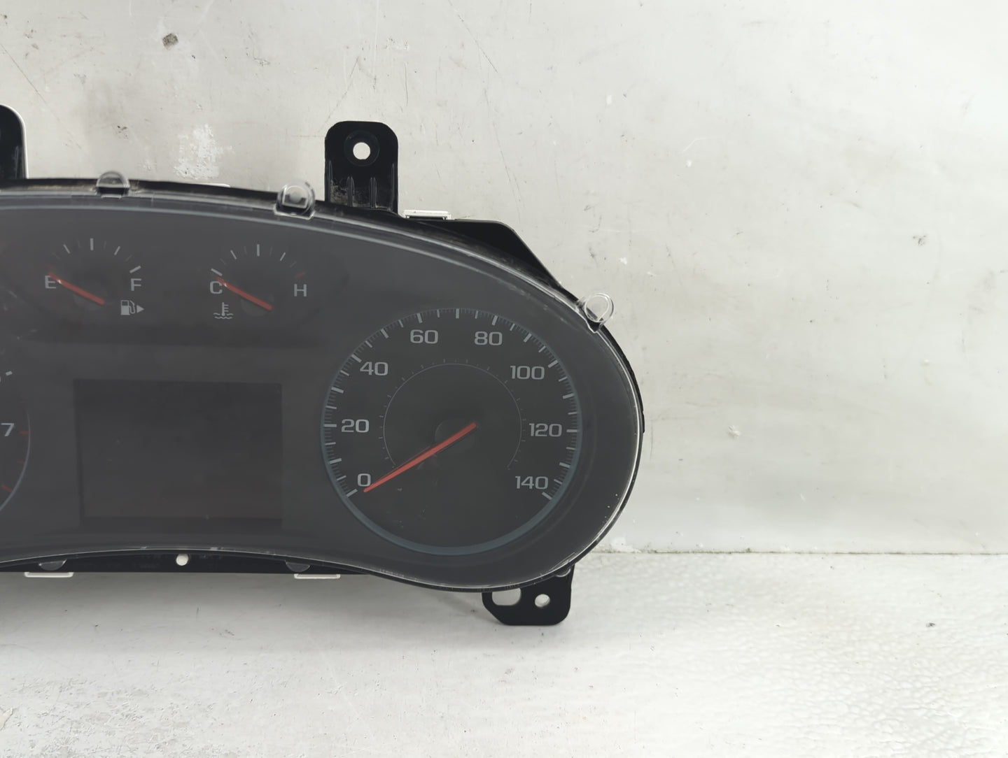 2022 Chevrolet Malibu Instrument Cluster Speedometer Gauges P/N:812610798 42786792 Fits OEM Used Auto Parts - Oemusedautopar