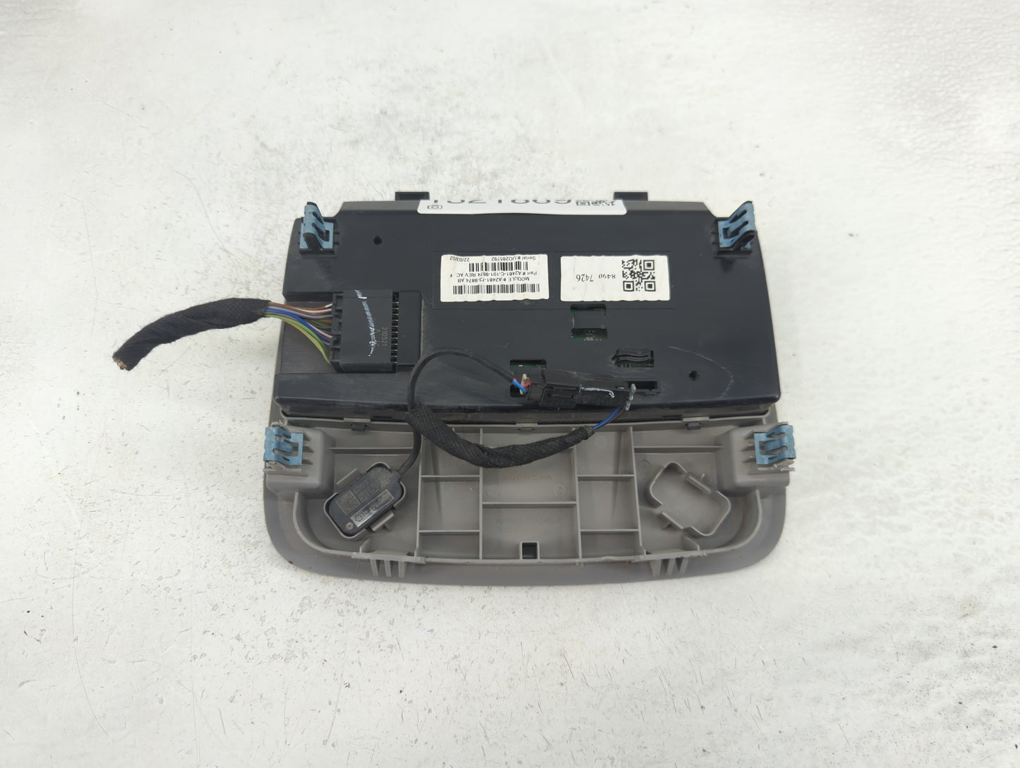 2016-2021 Chevrolet Malibu Overhead Roof Console 1321869 - Oemusedautoparts1.com