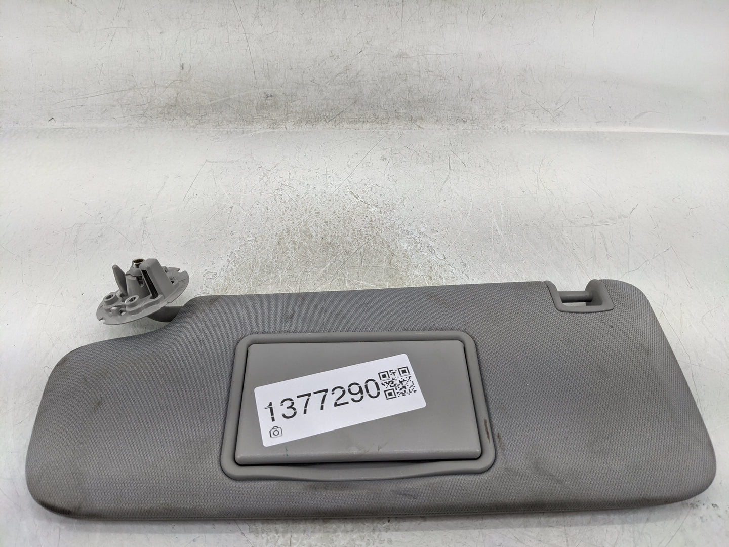 2016-2021 Chevrolet Malibu Sun Visor Shade Replacement Driver Left Mirror Fits Fits 2016 2017 2018 2019 2020 2021 OEM Used A