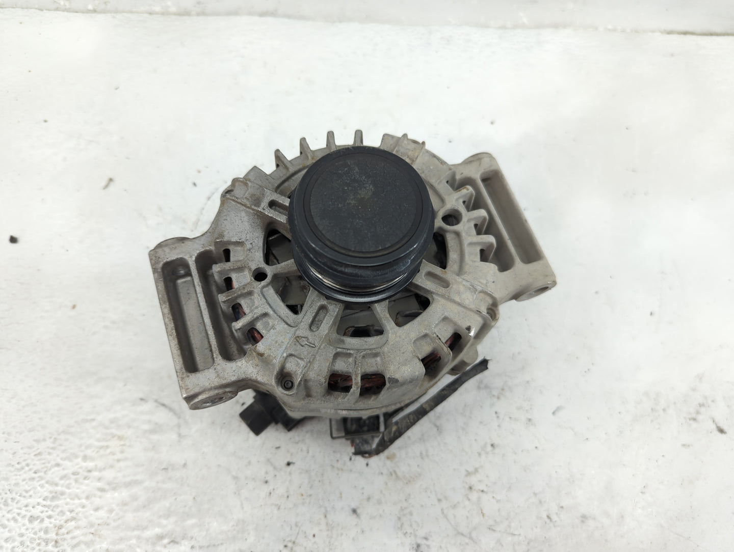2022 Chevrolet Malibu Alternator Replacement Generator Charging Assembly Engine OEM P/N:13532106 Fits OEM Used Auto Parts - 