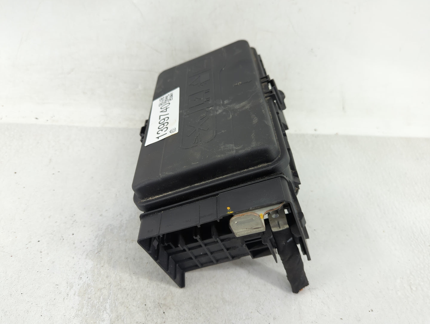 2022 Chevrolet Malibu Fusebox Fuse Box Panel Relay Module P/N:84950508-01 Fits OEM Used Auto Parts - Oemusedautoparts1.com